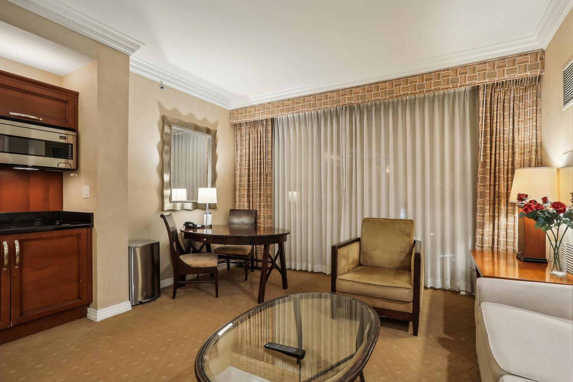 Mgm Signature Deluxe Balcony Strip View Suite Лас-Вегас Экстерьер фото