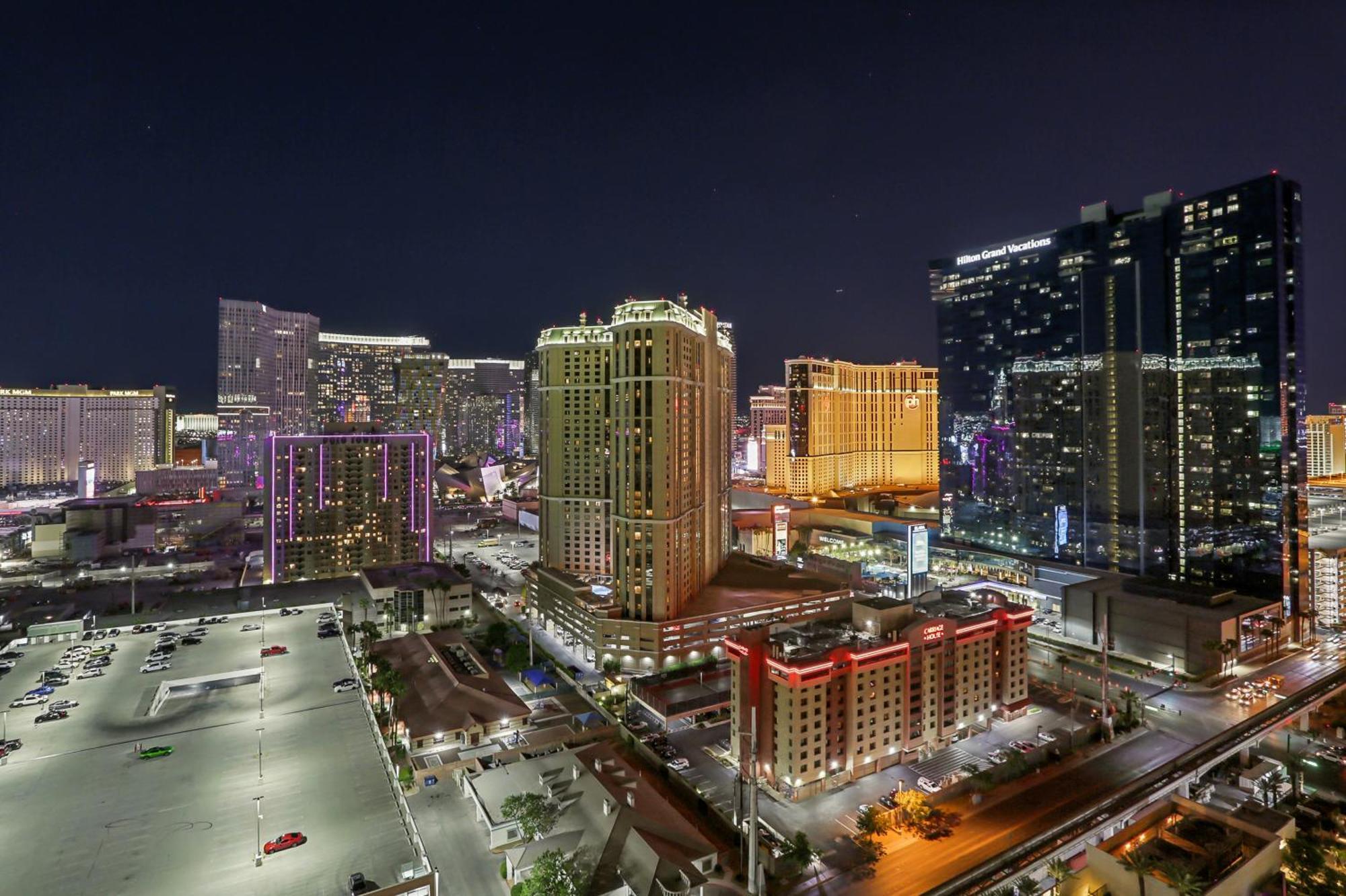 Mgm Signature Deluxe Balcony Strip View Suite Лас-Вегас Экстерьер фото